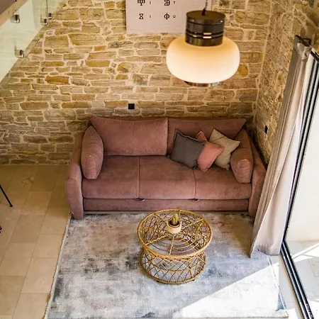 Вилла Stone House With Pool Poeta *