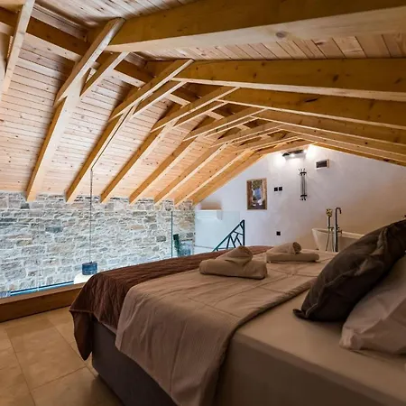 Stone House With Pool Poeta Pridraga