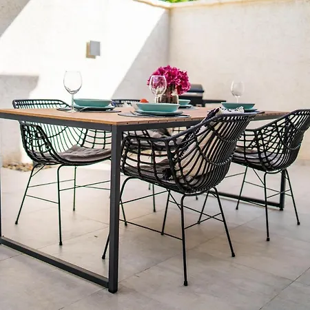 Villa Stone House With Pool Poeta Pridraga