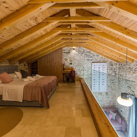 Stone House With Pool Poeta Pridraga